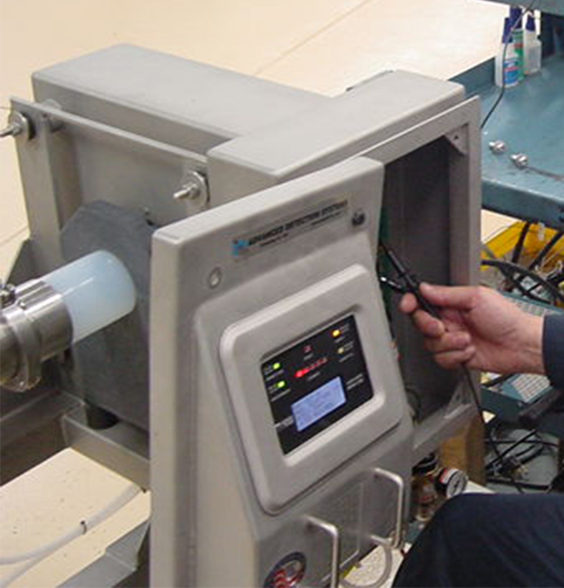 HACCP Metal Detection Field Services Metal Detector Service Engineer